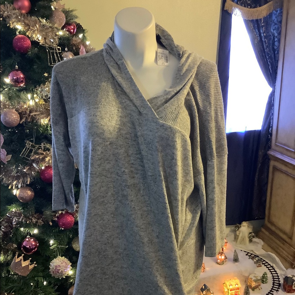 Long sleeve hoodie top